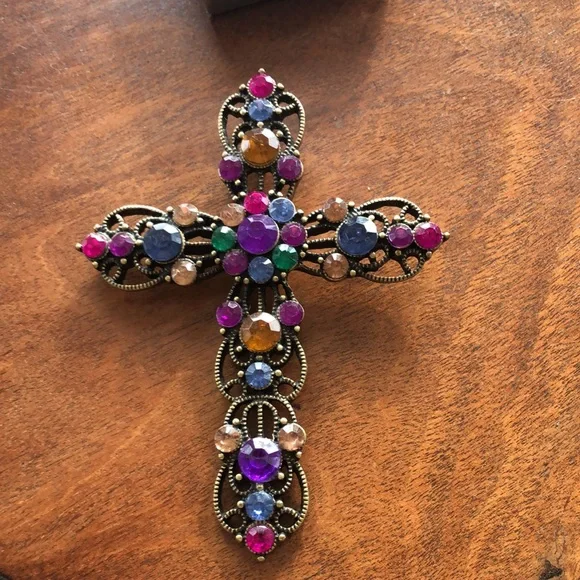 Large Cross Pendant - Picture 2 of 7